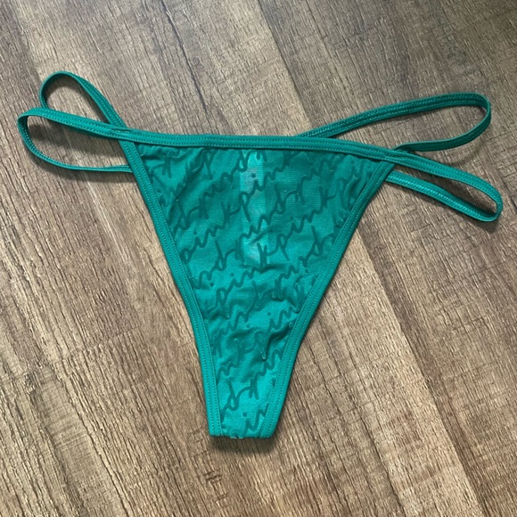 NWT Victoria’s Secret PINK Green Flocked Mesh Thong Panty - Picture 2 of 6